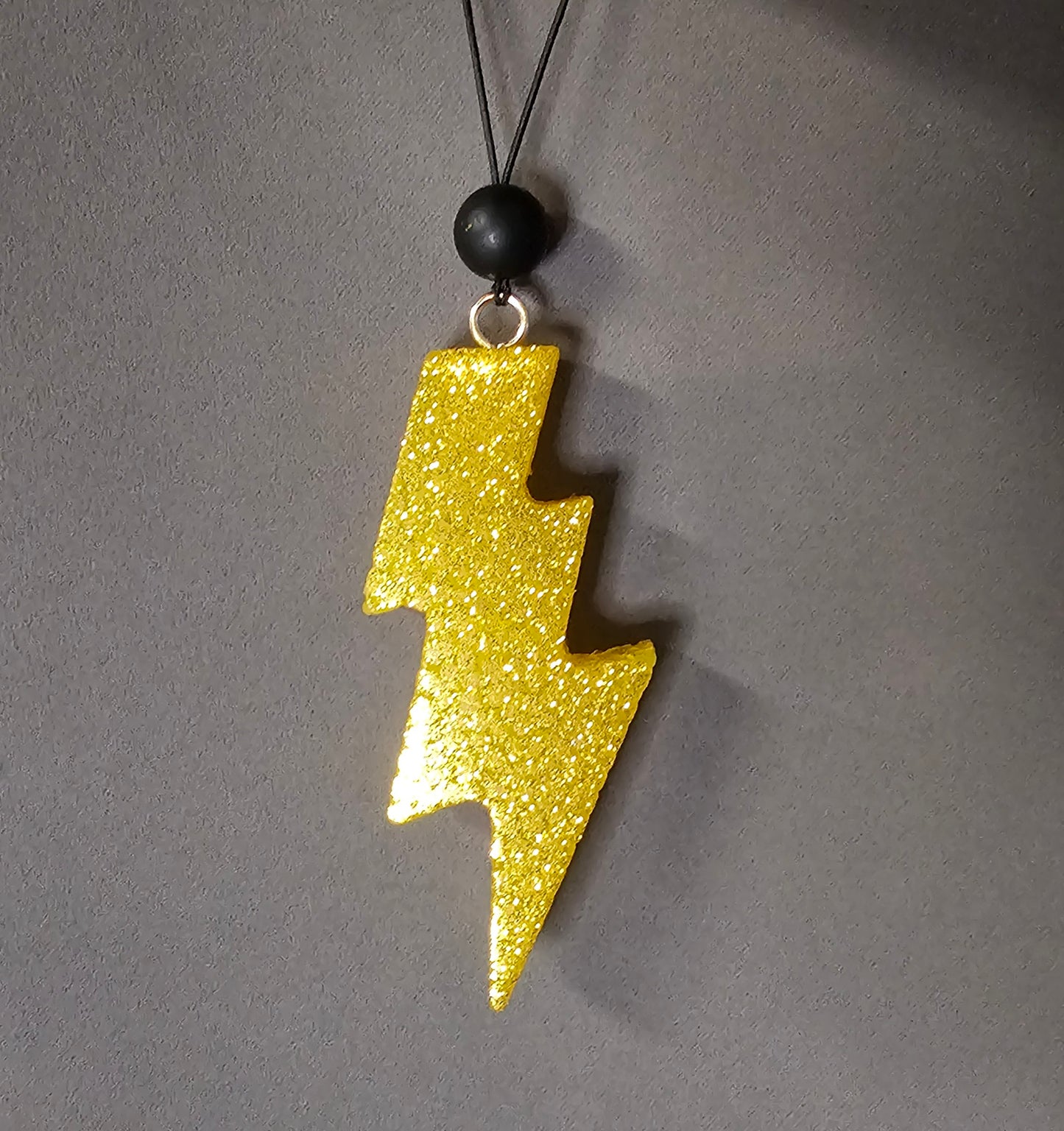 Gold Lightning Bolt Hanging Freshie Scent: Coconut Craze